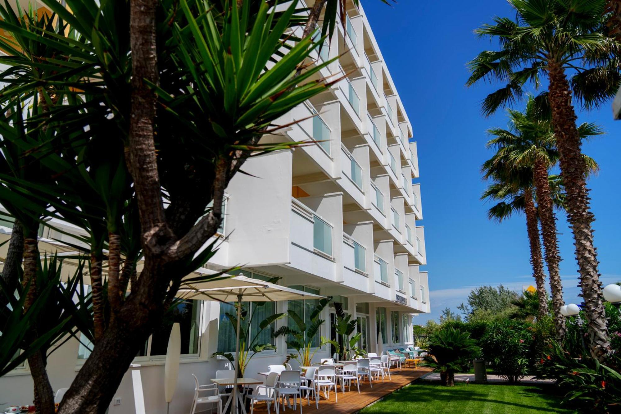 Hotel Belvedere Мартинсикуро Экстерьер фото
